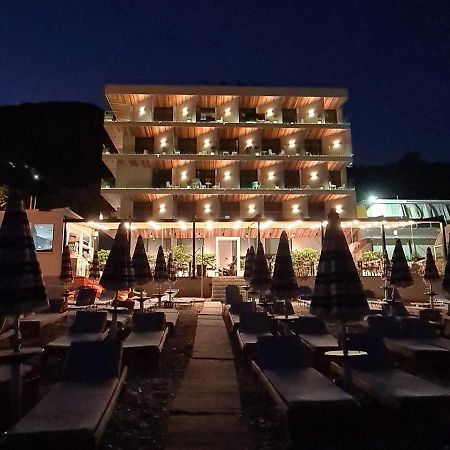 Hotel Aross Kanine Esterno foto