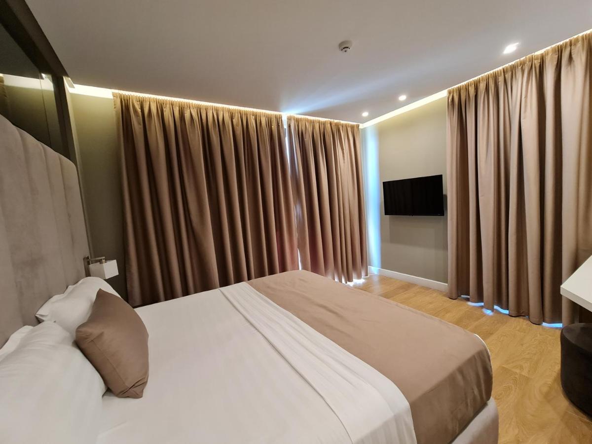 Hotel Aross Kanine Esterno foto