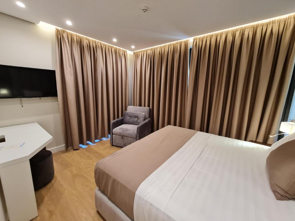 Hotel Aross Kanine Esterno foto