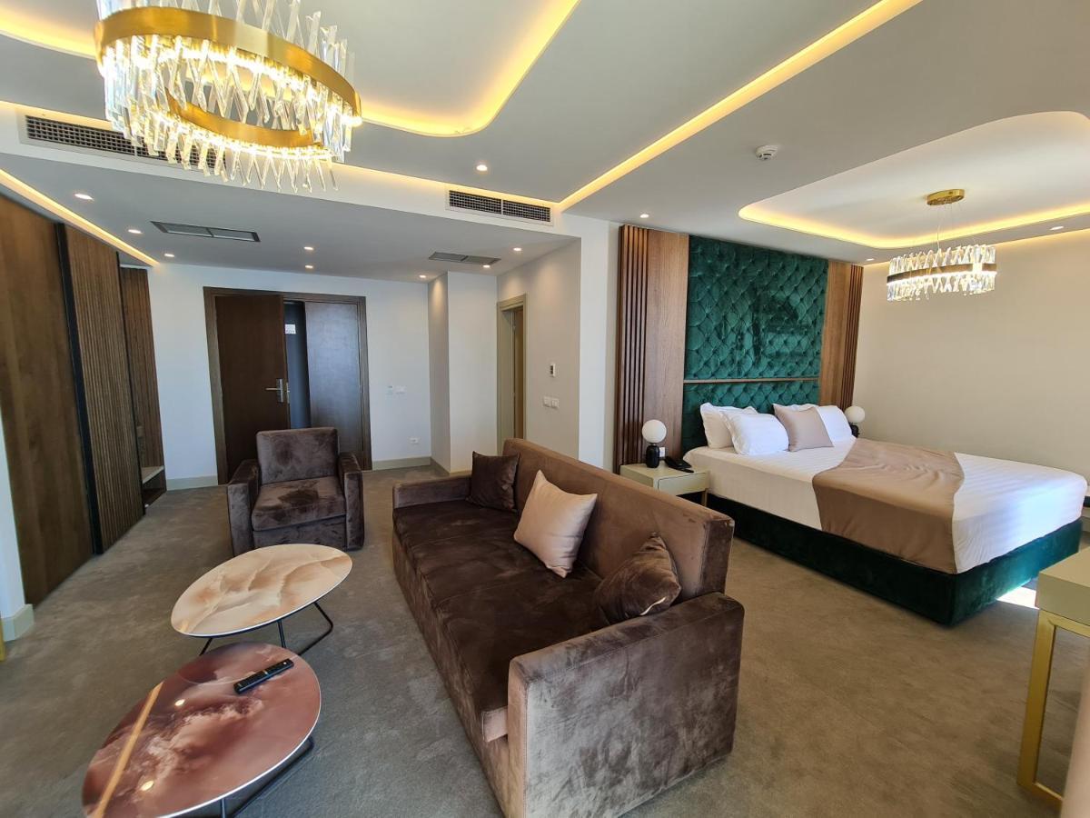 Hotel Aross Kanine Esterno foto